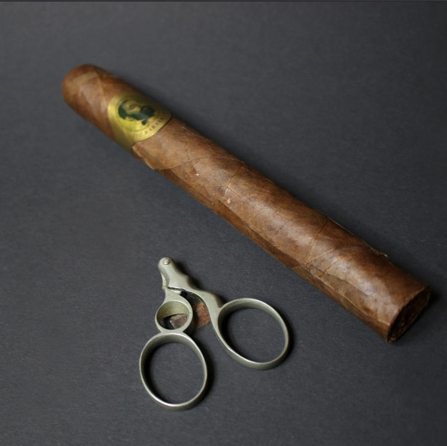 The Barber Yard - Cigar Toro